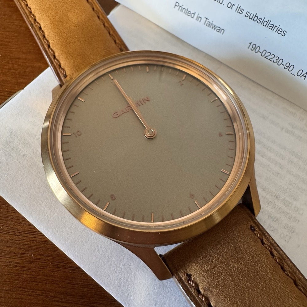 GARMIN Vivomove HR Smartwatch Rose Gold Leather & Silicone Band, Charger, Box - Picture 3 of 16